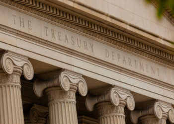 U.S. Treasury Requests Report to IRS for Crypto Transfers Over $10,000