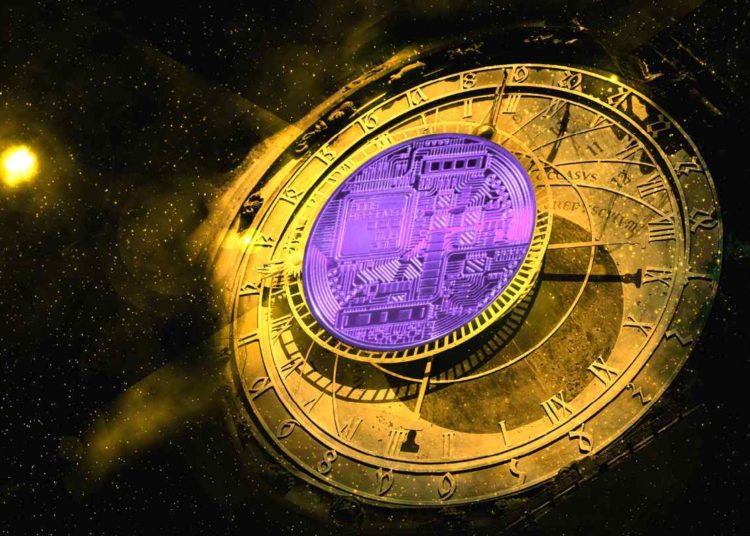 Crypto Trader Lark Davis Lists Top Five Altcoins To Buy in May