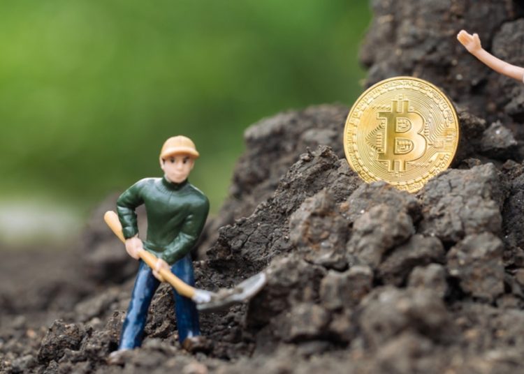 Bitcoin Miners’ Wallet Net Flows Are Increasingly Turning Negative