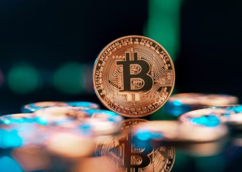 Bitcoin’s Short-Term Interest Declines by 43% From an ATH Experienced in February