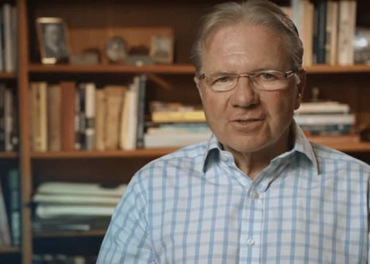 Billionaire Thomas Peterffy Admits He Has Invested in Cryptocurrencies