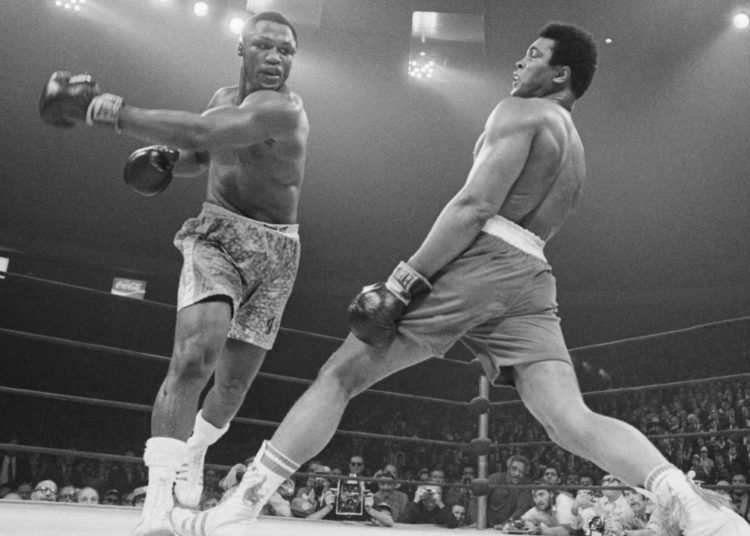 Sotheby’s to Auction Never-Before-Seen Muhammad Ali Artwork NFT – Bitcoin News