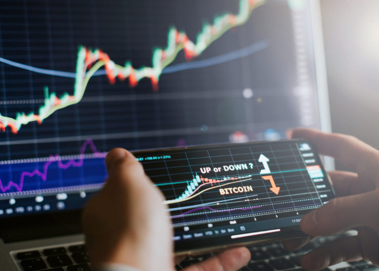 Equity Strategists, Portfolio Managers Share Bitcoin Price Predictions: Survey – Bitcoin News