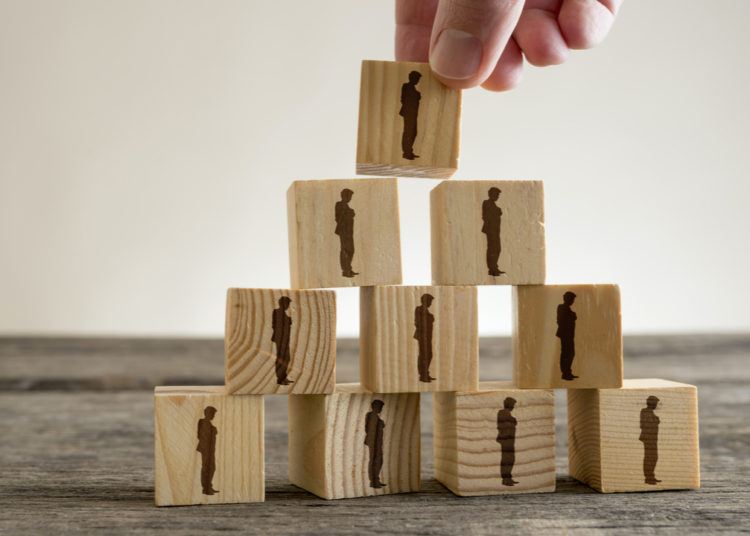 Kenyan Insurance Executive Calls Cryptocurrencies Ponzi Schemes, Warns Users This Will ‘End in Tears’ – Finance Bitcoin News