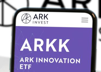 Cathie Wood’s Ark Investment Gets into Canadian Bitcoin ETFs As US SEC Delays Applications