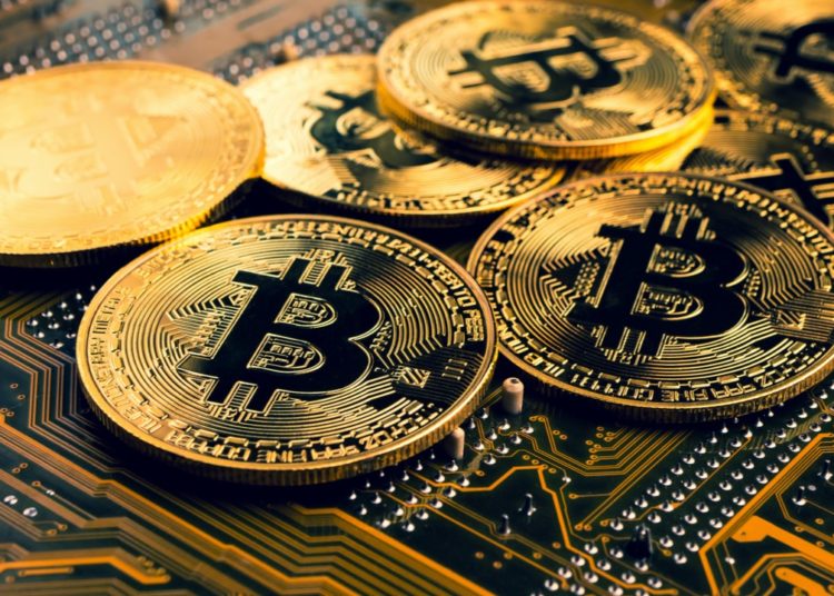 Bitcoin Quickly Jumps Above the $52K Zone Only to Get Pushed Back, Crypto Economy Climbs 3.5% – Markets and Prices Bitcoin News