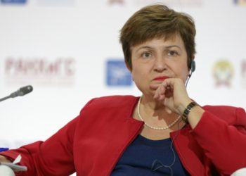 IMF Boss Says Europe Can Avoid Debt Trap, Difficult to Believe in Crypto as Money