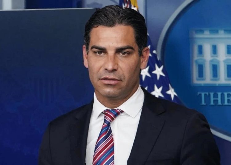 Bitcoin Has The Ability to Peacefully Eradicate Communism