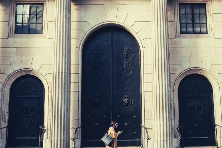 Bank Of England To Tighten Crypto Regulations, Claims Official