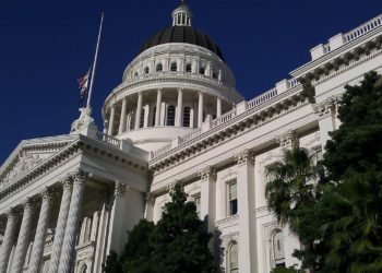 Conflicting Views Emerge in Senate Hearing On Stablecoins Regulation