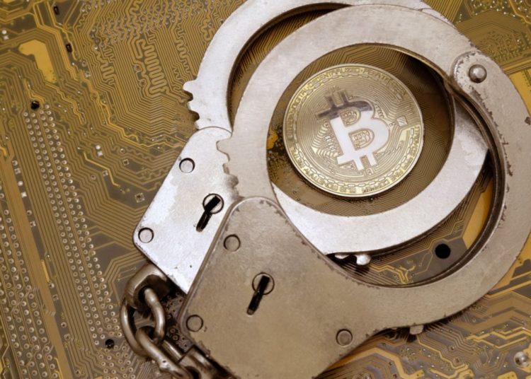 Hong Kong Authorities Arrest Two Siblings Accused of Laundering $384 Million via Banks, Crypto Platform – Regulation Bitcoin News