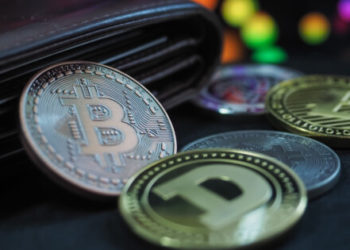 Observers Suggest Bitcoin Price Might Touch Bottom, Despite Crypto Market Crash