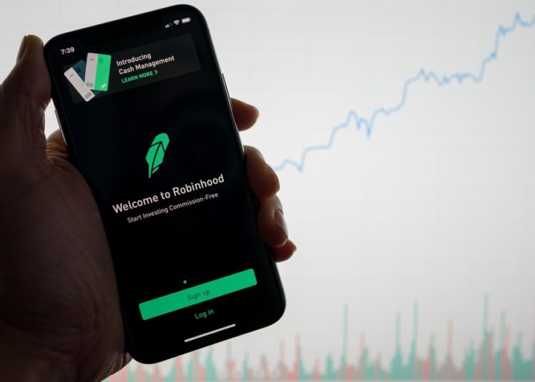 Robinhood’s Shares Tumble 15%, Posts $423M Net Loss