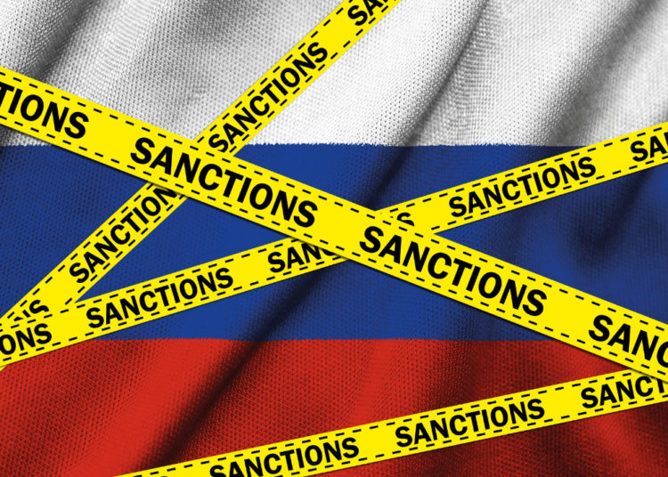 Russian Bank Run Begins as Ruble Plunges to Record Low Amid Escalating Sanctions – Bitcoin News