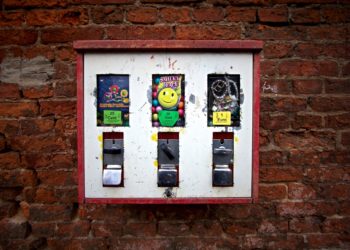 Solana NFT marketplace Neon places vending machines in New York City
