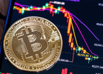 Cryptoassets Use in Ukraine War under Scrutiny by Global Regulators: Reuters