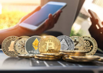 Crypto is Becoming the Lifeline for Ordinary Russians, Coinbase CEO Says