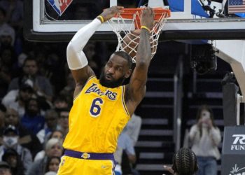 CryptoCom Releases an NFT Collection Featuring NBA Star LeBron James
