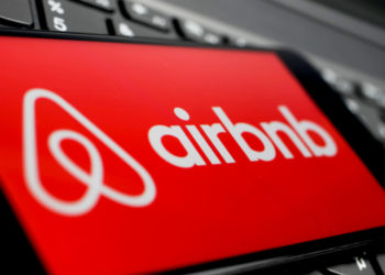 Airbnb Looking to Support Crypto While Focusing on Free Housing for 100,000 Ukrainian Refugees – Featured Bitcoin News