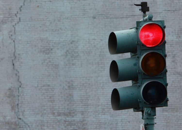 Bitcoin Drops $2K After Rejection at $40K, HK Hang Seng Dumps to a 6-Year Low