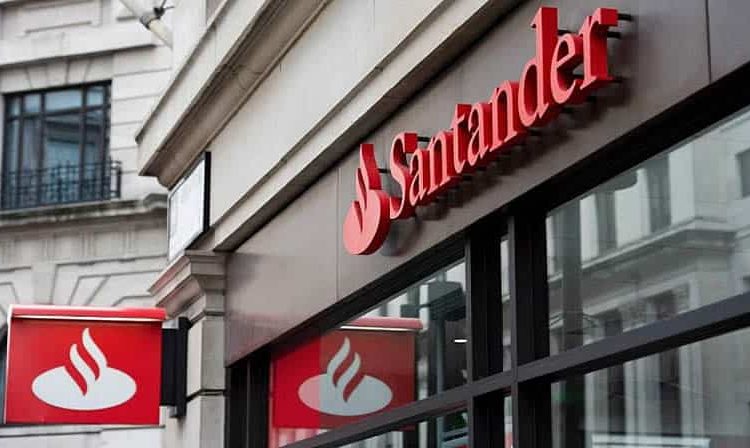Santander Launches Loans Backed by Tokenized Wheat and Corn