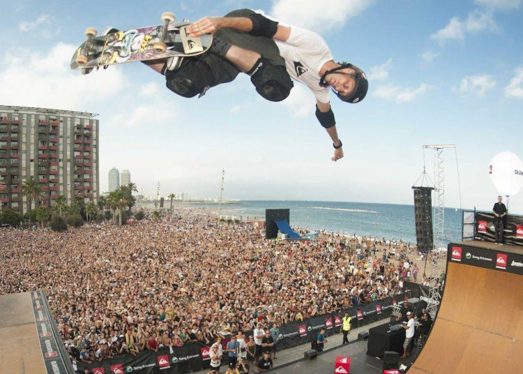 Tony Hawk’s Latest NFTs to Come With Signed Physical Skateboards – Bitcoin News