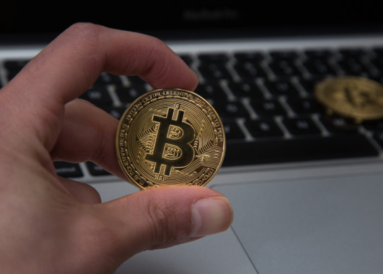 BTC, ETH Prices Mainly Unchanged to Start the Weekend – Market Updates Bitcoin News