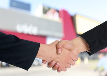FTX crypto billionaire Sam Bankman-Fried buys 8% of Robinhood