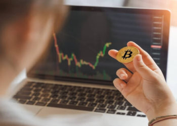 Entities Holding Less Than 100 BTC are the Best Survivors amid LUNA’s Liquidation
