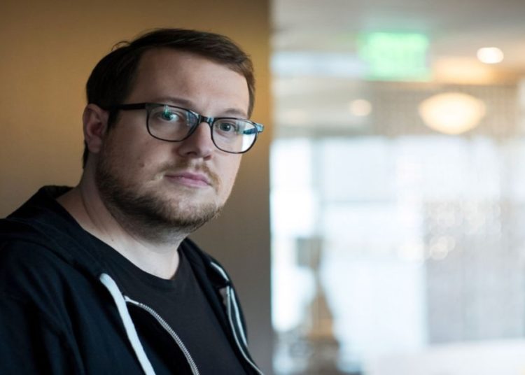 Dogecoin Co-Founder Takes a Jab at Elon Musk, Calling Him a ‘Grifter’