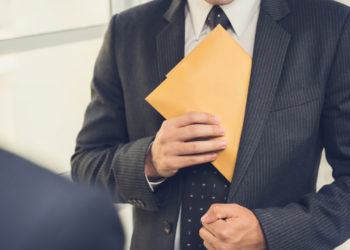 Director of Listed Chinese Company Embezzles $8 Million, Uses Funds to Purchase Bitcoin Mining Rigs – Regulation Bitcoin News