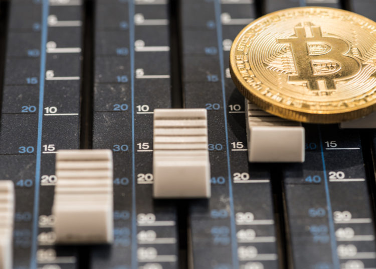 Bitcoin Fraud-Accused South African Radio Presenter Threatens Legal Action – Bitcoin News