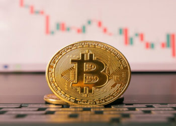 Bitcoin Dipped below 100-hour MA, Triggering Further Downswing, Analyst Suggests