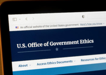 Ethics Watchdog Bans Crypto Holders from Proposing US Digital Assets Regulation Policies