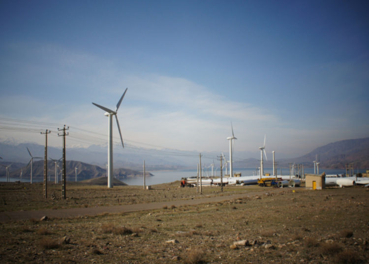 Iran Amends Regulations to Ease Crypto Miners’ Access to Renewable Energy – Mining Bitcoin News