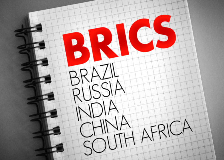 BRICS Currency Meant to Rival USD, Trump Warns of Depression as Kiyosaki Predicts Bond Crash, Waits to Buy Bitcoin — Bitcoin.com News Week in Review – The Weekly Bitcoin News