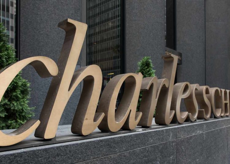 Charles Schwab’s $655B Asset Management Arm to Start Trading Crypto-Related ETF This Week – Featured Bitcoin News