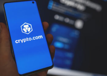 Singapore Regulator Bans Crypto Ads on F1 Tracks