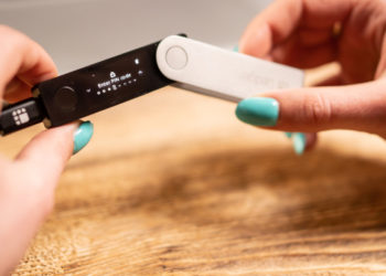 Sales of Hardware Crypto Wallets Decline in Russia With Easing Currency Restrictions – Bitcoin News