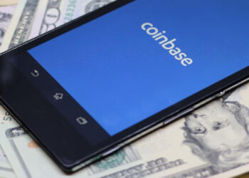 Outage Hits Coinbase Exchange, US Bank Accounts Clients Affected