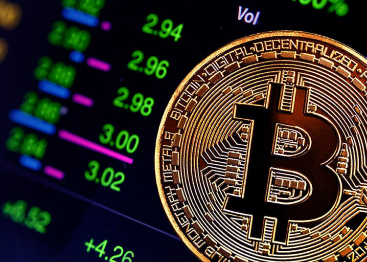 Bitcoin outperforms traditional crypto stocks in 2022 by up to 22%