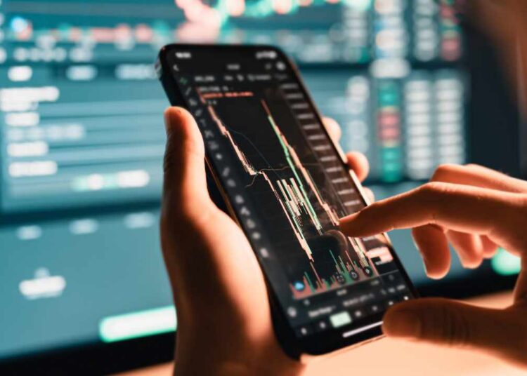 Devere CEO Expects Further Volatility in Crypto Market Before Year-End — Says Savvy Investors Will Benefit From Panic Sellers – Markets and Prices Bitcoin News