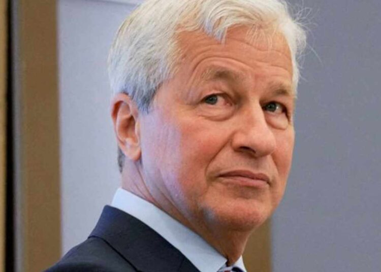 JPMorgan CEO Jamie Dimon Warns Recession Could Hit in 6 Months, Stock Market Could Drop 20% More — ‘This Is Serious Stuff’ – Economics Bitcoin News