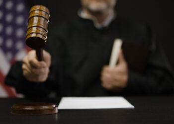 US Charges Russians, Venezuelans for Sanctions Evasion Using Cryptocurrency – Bitcoin News