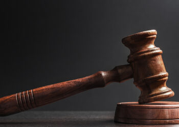 Crypto Boutique Law Firm Roche Freedman Removed From Class Action Against Tether – Bitcoin News