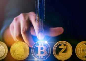 Crypto Market Cap Slumps Below $900B for the First Time Since Jan 2021