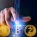 Crypto Market Cap Slumps Below $900B for the First Time Since Jan 2021