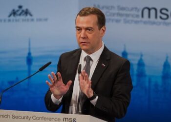 Russia’s Former President Predicts a Monetary Crash and a Global Shift to Crypto