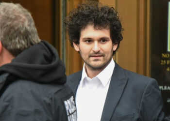 Disgraced FTX Co-Founder Accused of Moving $684K in Crypto Assets While Under House Arrest – Bitcoin News