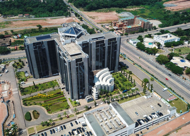 Nigerian Central Bank Spent Over $1.8 Billion Managing Local Currency – Economics Bitcoin News